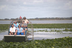 6 person airboat tour